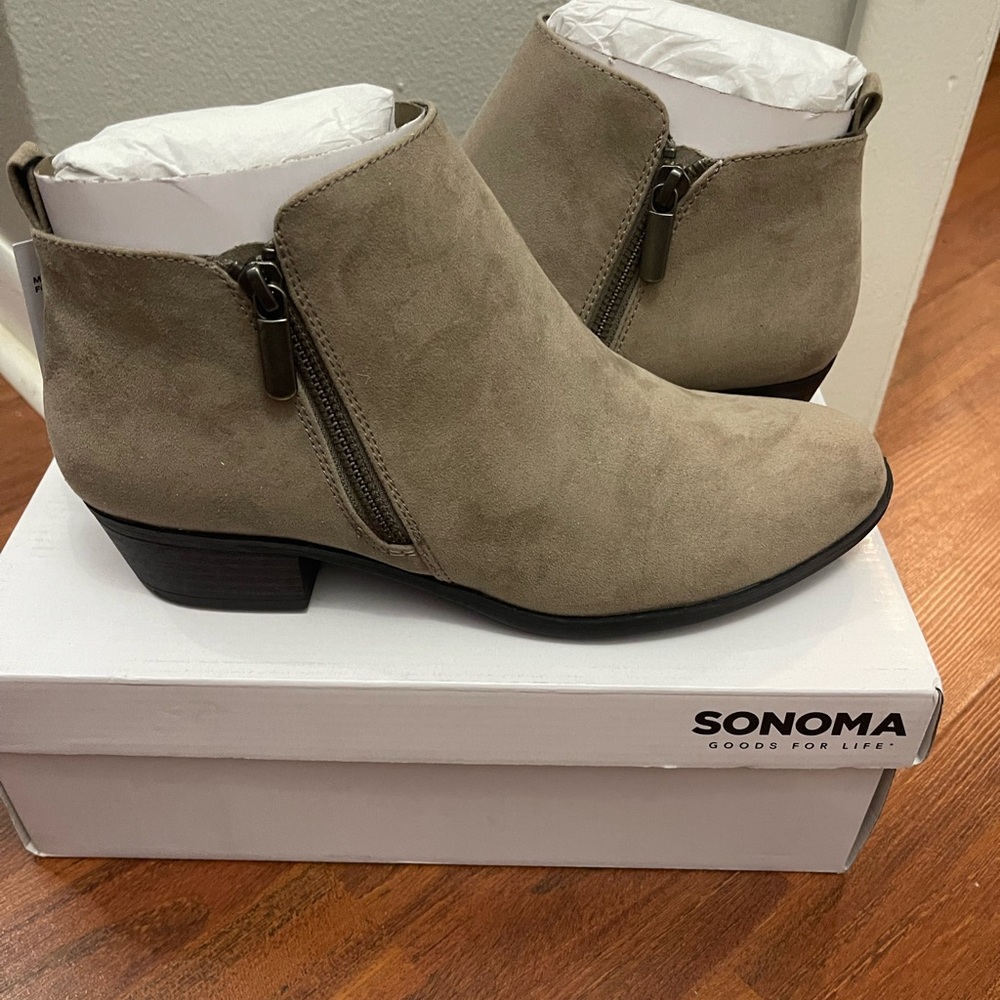 Sonoma Women's Tan Ankle Boots